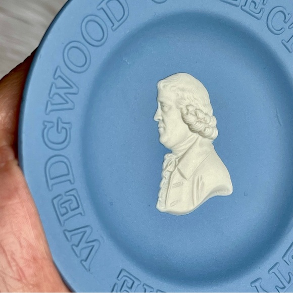 WEDGEWOOD |The Wedgewood Collectors Society Miniature Plate Compotier Jasperware - Picture 8 of 9